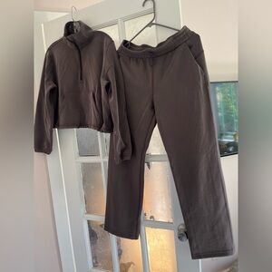 lululemon Softstreme Brown Track Pants & Pullover Set size 6 inseam 28.5